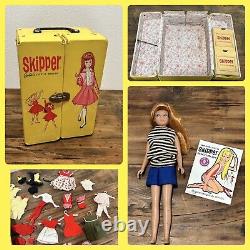 1964 BARBIE lil sister Skipper doll CARRYING CASE CLOTHES ACCESSORIES Rare BOOK