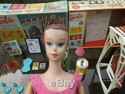 1964MISS BARBIEBOXMINT DOLL+SETSWINGWIGSSTANDOSSBACKDROP1st BEND LEGS