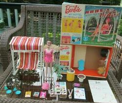 1964MISS BARBIEBOXMINT DOLL+SETSWINGWIGSSTANDOSSBACKDROP1st BEND LEGS