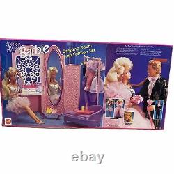 1992 Sparkle Eyes Barbie Doll, Dressing Room & Fashion Set Mattel #7131