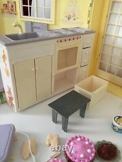 2003 BARBIE HAPPY FAMILY GRANDMAs KITCHEN COMPLETE With ACCESSORIES, INSTRUCTIONS