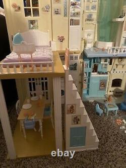 2004 Barbie Happy Family Nearly Complete Working Smart House and Blue Volvo