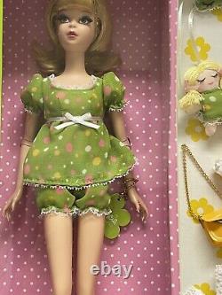 2011 NIGHTY BRIGHTS FRANCIE GIFTSET Silkstone Gold Label Barbie V0457 NRFB