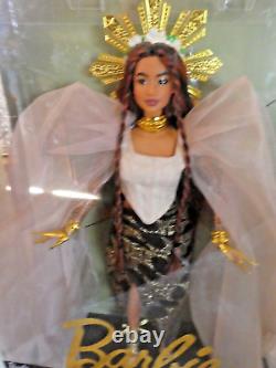 2024 Exqusite Asian Philippine American Barbie Styled By Design 2 Mint Shipper