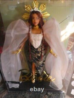 2024 Exqusite Asian Philippine American Barbie Styled By Design 2 Mint Shipper