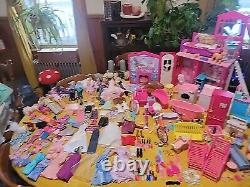 Barbie 321 Piece Lot