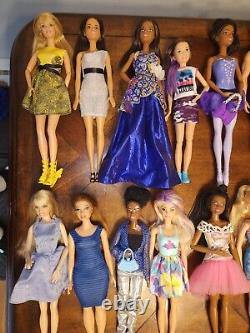 Barbie Doll And Friends Dressed, Accesories And Shoes, lot Of 50 Dolls. # CC-19