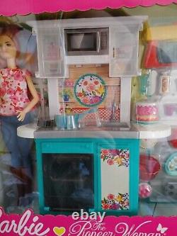 Barbie GBG53 Pioneer Woman Ree Drummond Kitchen Pack