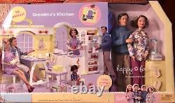 Barbie HAPPY FAMILY GRANDMA, GRANDPA & GRANDMAS KITCHEN 2003 #B9880 NRFB RARE