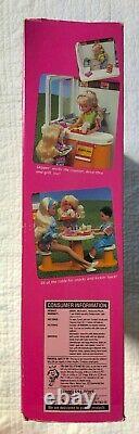 Barbie Mcdonald's Restaurant With Talking Drive Thru Mattel 1994 Sealed Nrfb