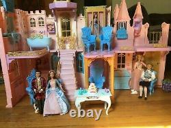 Barbie Princess and the Pauper LOT- 4 dolls, Royal Castle and Carriage