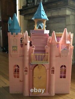 Barbie Princess and the Pauper LOT- 4 dolls, Royal Castle and Carriage