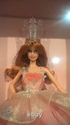 Barbie The Wizard of Oz Fantasy Glamour Glinda Doll 2015 Gold Label MINT