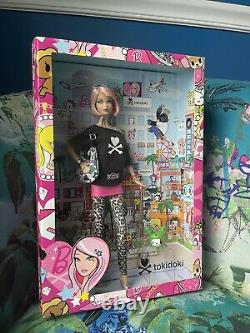 Barbie Tokidoki First tattooed Barbie with pink hair Gold Label 2011 Mint Box