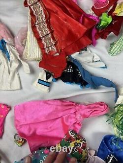 Barbie doll & clothing Lot