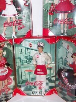 COCA COLA SODA FOUNTAIN BARBIE & KEN SODA JERK MAJORETTE SWEETHEART 5 Dolls Incl