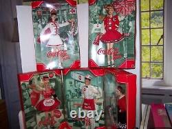 COCA COLA SODA FOUNTAIN BARBIE & KEN SODA JERK MAJORETTE SWEETHEART 5 Dolls Incl