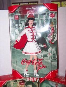 COCA COLA SODA FOUNTAIN BARBIE & KEN SODA JERK MAJORETTE SWEETHEART 5 Dolls Incl