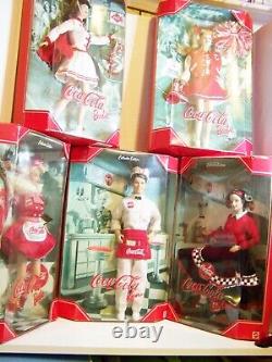 COCA COLA SODA FOUNTAIN BARBIE & KEN SODA JERK MAJORETTE SWEETHEART 5 Dolls Incl