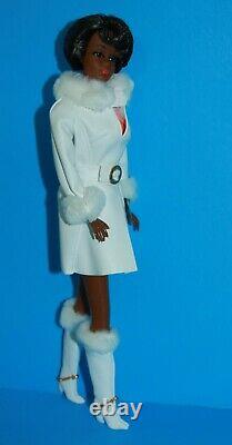 EXCELLENT! Vintage Barbie Red White and Warm Christie Platinum AA Reproduction