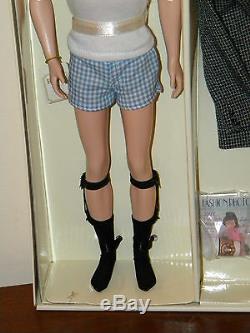 Fashion Insider Ken Giftset NRFB Silkstone Barbie Fashion Model 2002 Limited Ed