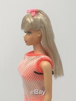 GORGEOUS Vintage Silver Platinum Blonde Twist N Turn Barbie Mint in Swimsuit OSS