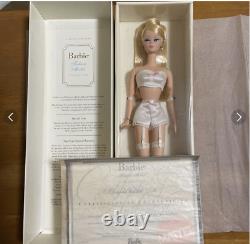 Gold Label Barbie Doll Fashion Model Collection 2000 Near Mint