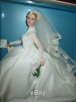 Grace Kelly The Bride Silkstone Barbie NRFB Mint 2011 Gold Label #T7942