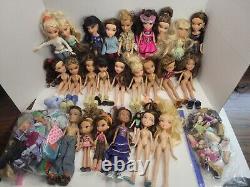 HUGE LOT OF 24 VINTAGE BRATZ GIRLS & BOYS DOLLS With CLOTHING, ACCESSORIES, SHOES