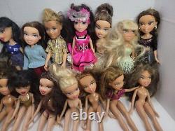 HUGE LOT OF 24 VINTAGE BRATZ GIRLS & BOYS DOLLS With CLOTHING, ACCESSORIES, SHOES