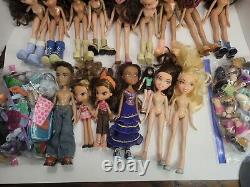 HUGE LOT OF 24 VINTAGE BRATZ GIRLS & BOYS DOLLS With CLOTHING, ACCESSORIES, SHOES