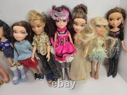 HUGE LOT OF 24 VINTAGE BRATZ GIRLS & BOYS DOLLS With CLOTHING, ACCESSORIES, SHOES