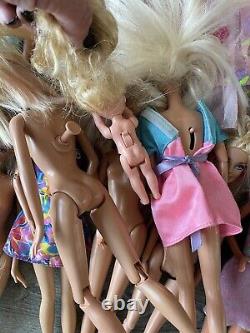 HUGE LOT OF 60 BARBIE DOLLS 90s & 2000s with MIXED CLOTHES Full Size & Kids/Teen