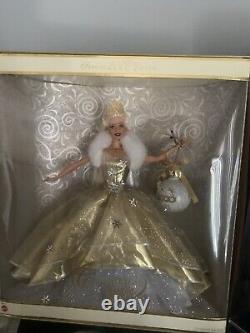 Holiday barbie dolls in box lot vintage