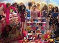 Huge Barbie Lot 12 Dolls, 150 Clothes 35 Pairs Of Shoes + Accessories FREE SHIP