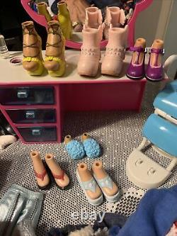 Huge Bratz Barbie Doll Lot 19 Dolls Clothing Galore Witch Bratzillaz Rare Htf