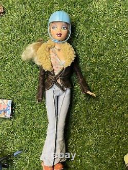 LOT of Mattel My Scene Barbie Dolls + Shoes / Boots and Cloths Accessories