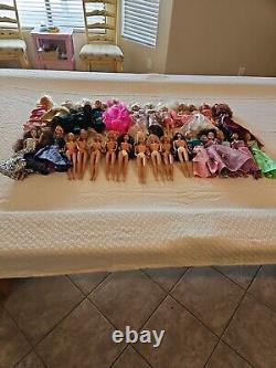 Large Lot Of 28 1960's Barbie Dolls 19 With Clothes 9 WithO