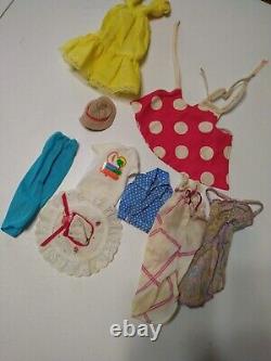 Lot Of Vintage 1980s Mattel Barbie Dolls And Clothes