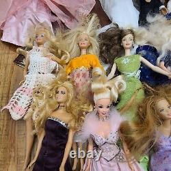 Lot of 20 Barbie Dolls Elivis, Rose, Titanic, Priscilla others