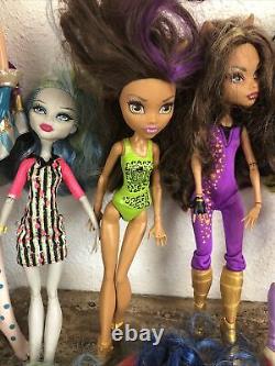 Lot of Mattel Monster High, Happily Ever After & Bratz Dolls Accessories