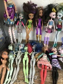 Lot of Mattel Monster High, Happily Ever After & Bratz Dolls Accessories