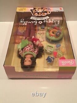 MATTEL Neighbors Mom & Baby Happy Family Neighborhood Barbie NRFB RARE LEA