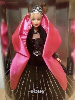 MINT 1998 Happy Holidays Barbie Doll 20200 NRFB Special Edition Christmas RARE