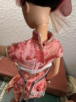 Mattel Vintage 90's Barbie Doll Lot Of 4 SUPER RARE! Tokio, Drew, Teresa Fashion