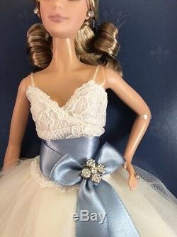 Monique Lhuillier Bride Barbie Platinum Label. MINT 2006 SIGNED RARE HTF