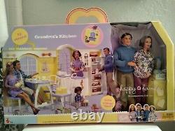 New Mattel 2003 Barbie Happy Family Grandma's Kitchen Grandparents Gift Set