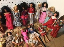 Nice Lot Of Vintage 31 Barbie + 2 Ken Dolls With Clothes 60s 90s + Others