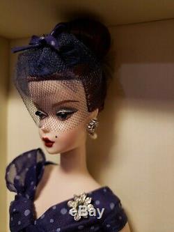 Parisienne Pretty Silkstone Barbie Doll 2009 Gold Label Mattel #n6594 Mint Nrfb