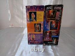 Shakira Barbie Roockin Concertdoll 2004 & Shakira Green Concert Doll Lots Of 2